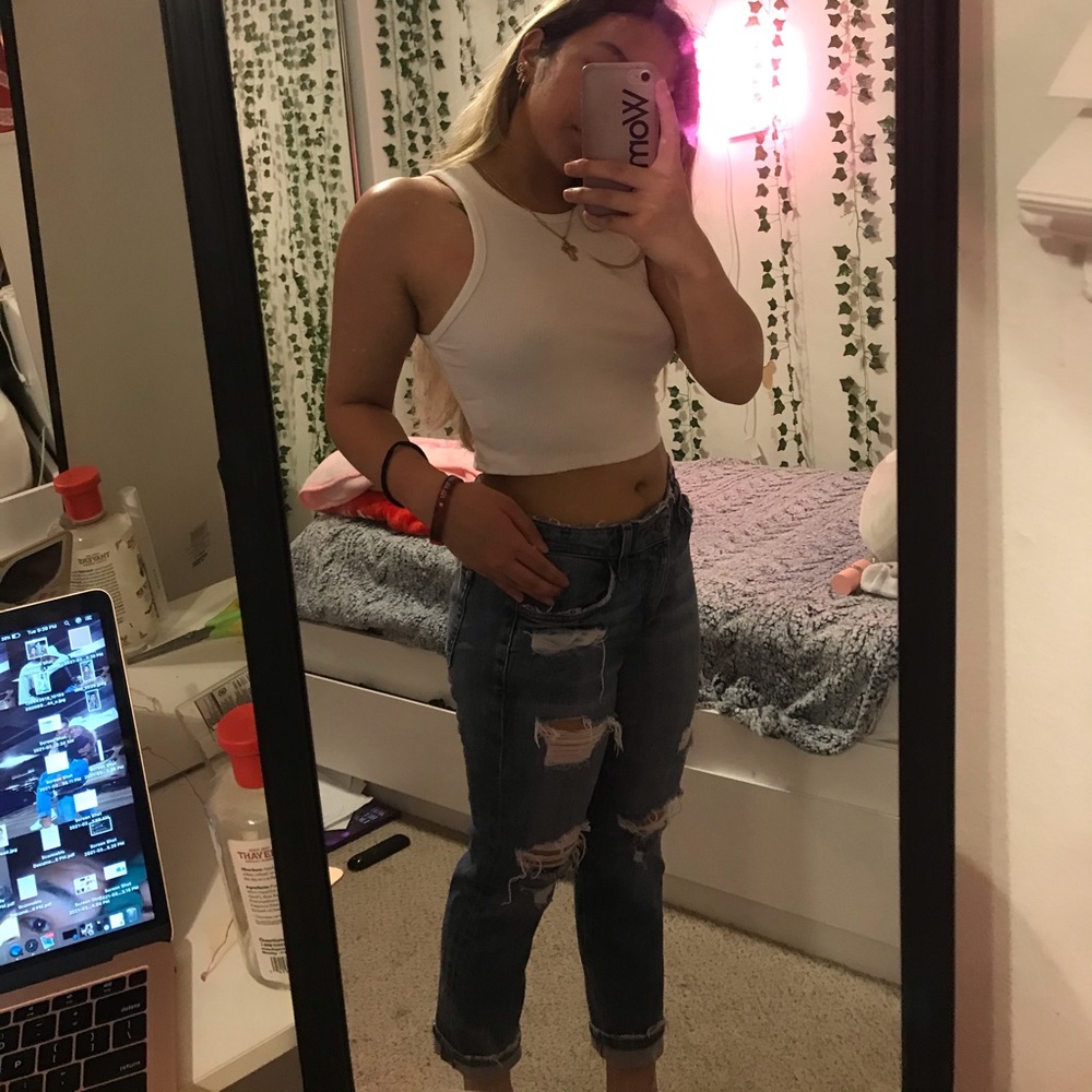 distressed low-waist jeans!
